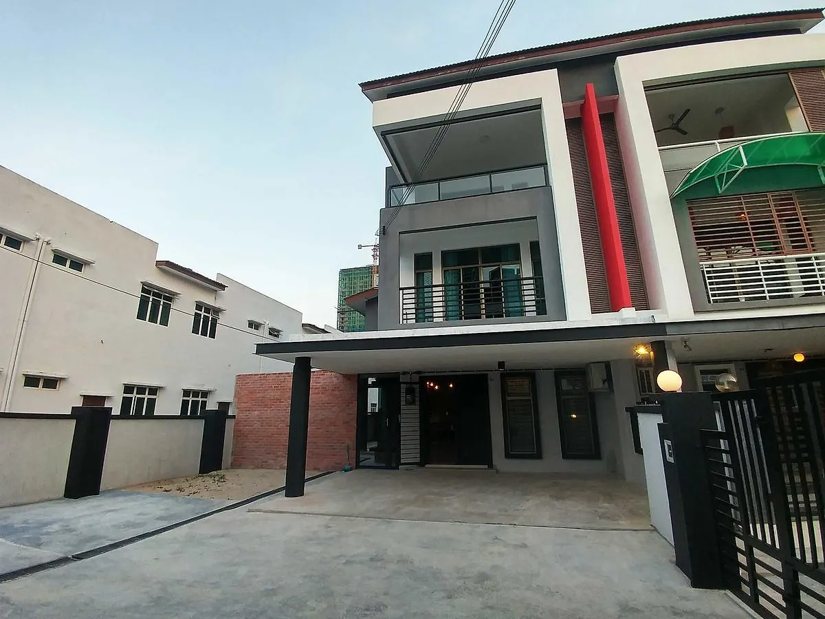 Le Bleu Malacca